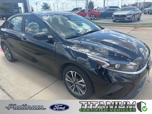 Used 2023 Kia Forte LXS FWD image 1