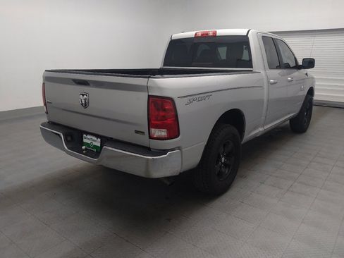 Used 2017 RAM 1500 Classic SLT RWD image 9