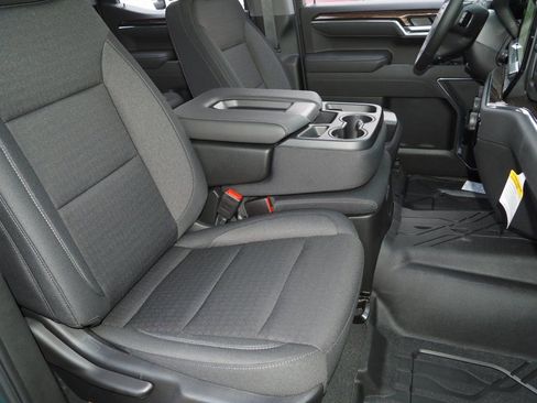 New 2025 Chevrolet Silverado 1500 LT w/ Z71 Off-Road Package image 19