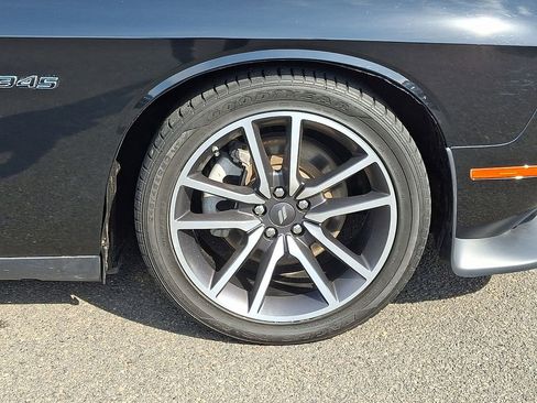 Used 2023 Dodge Challenger R/T RWD image 8