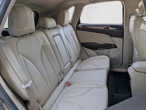 Used 2018 Lincoln MKC Premiere AWD/4WD image 18
