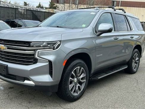 Used 2023 Chevrolet Tahoe LT w/ LT Signature Plus Package AWD/4WD image 3