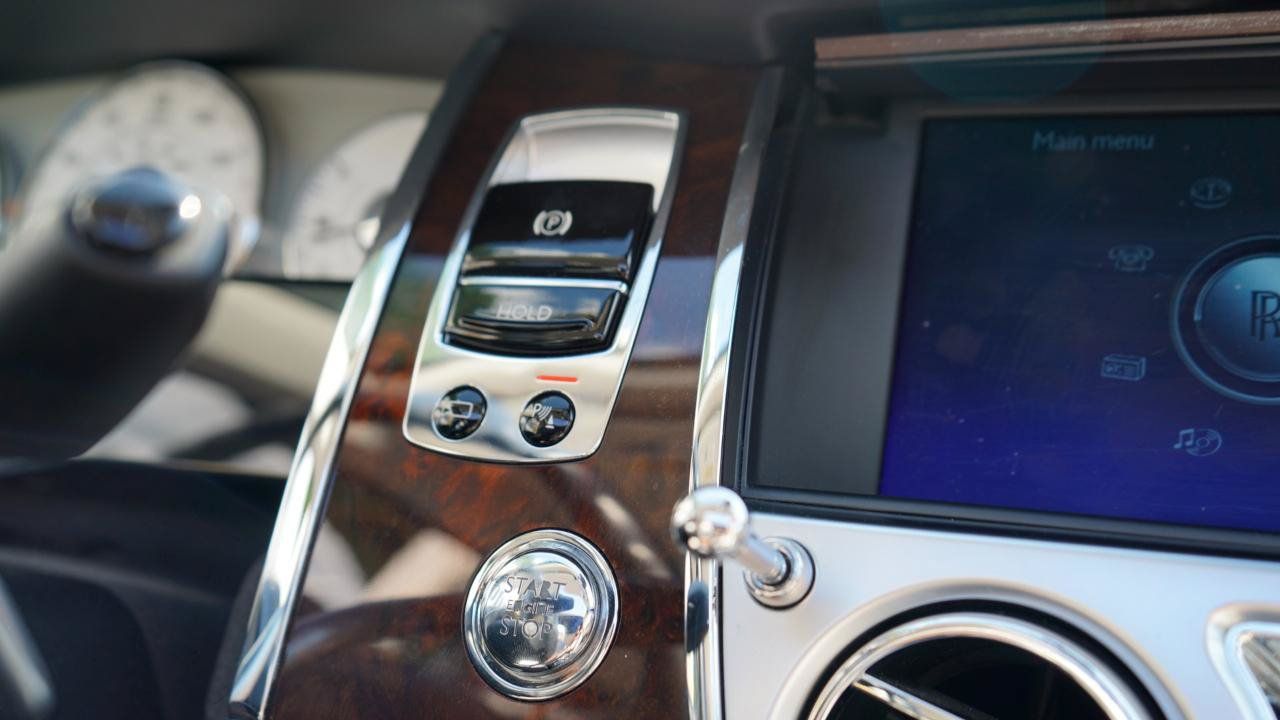 Used 2011 Rolls-Royce Ghost RWD image 88
