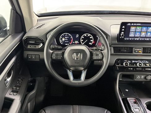 Certified 2025 Honda Pilot EX-L image 26