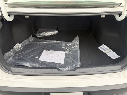 Certified 2025 Kia K4 EX FWD image 38