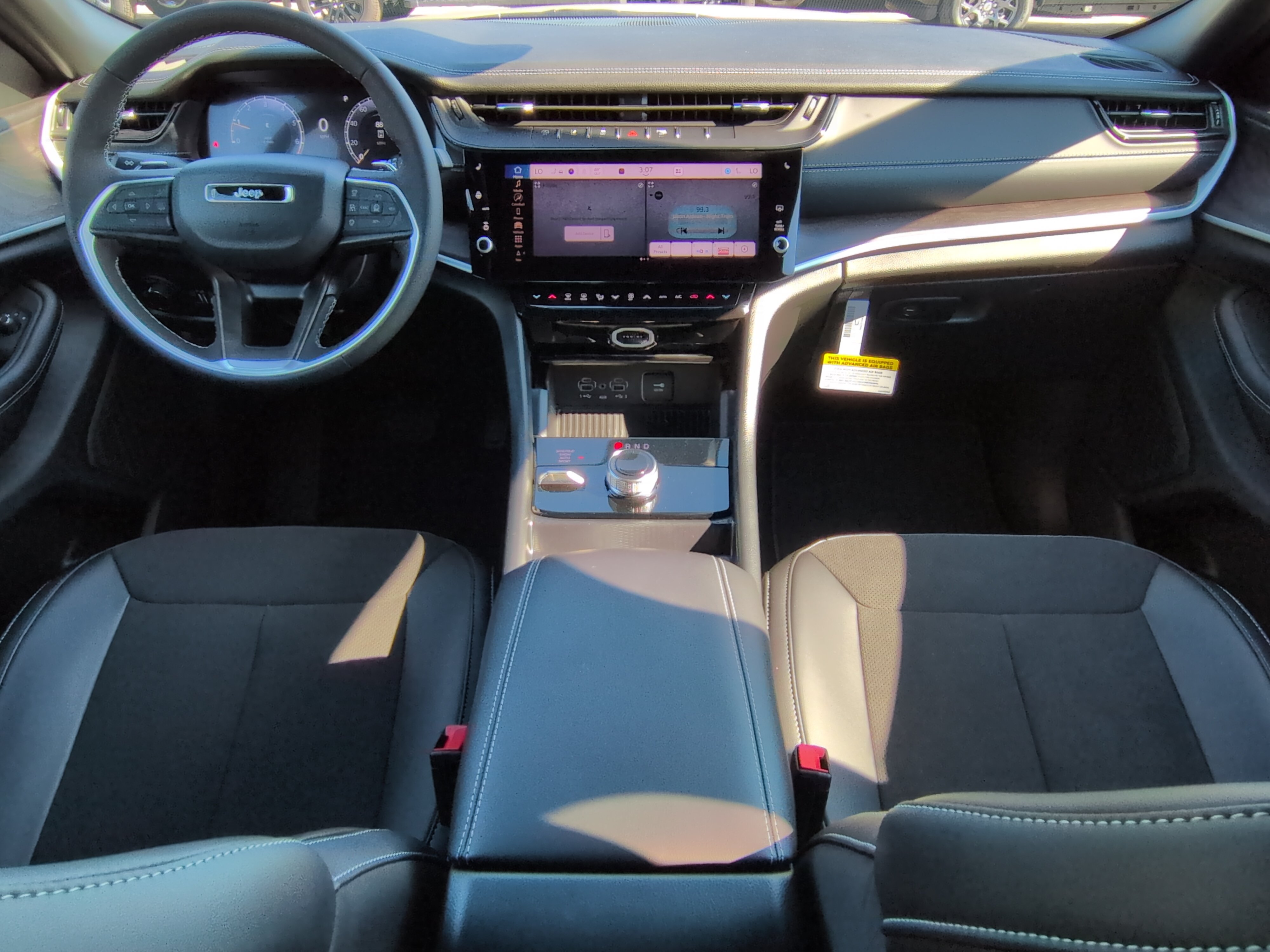 New 2026 Jeep Grand Cherokee Altitude AWD/4WD image 13
