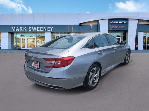 Used 2018 Honda Accord EX image 33