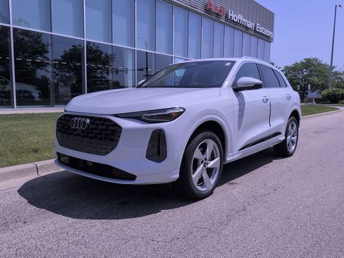 New 2025 Audi Q5 Premium Plus image 24