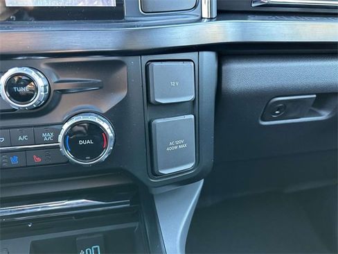 New 2026 Ford F350 Lariat w/ Chrome Package image 34