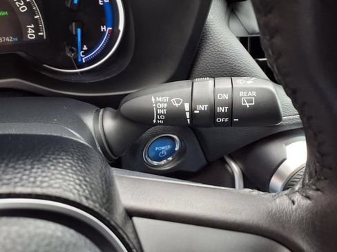 Used 2019 Toyota RAV4 Limited AWD/4WD image 12