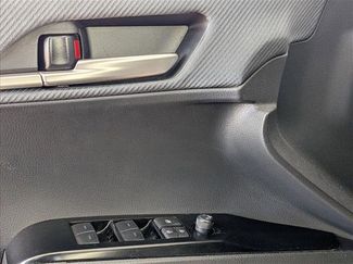 Used 2025 Toyota Camry SE w/ Convenience Package video 3
