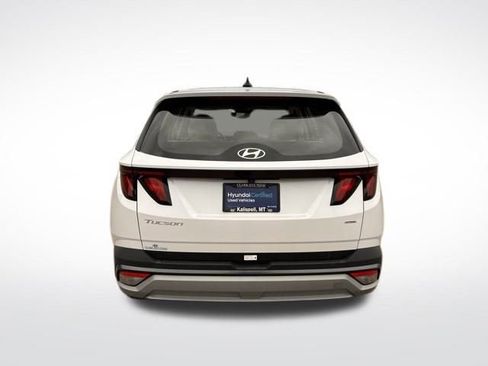 Used 2025 Hyundai Tucson SE AWD/4WD image 6