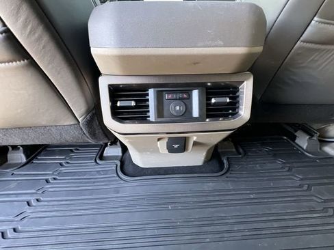 Used 2025 Ford F450 Platinum w/ Platinum Plus Package image 22