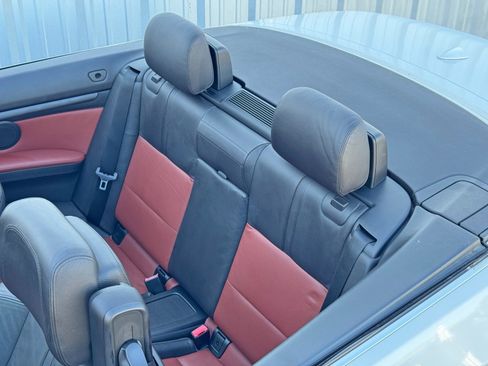 Used 2012 BMW M3 Convertible image 32