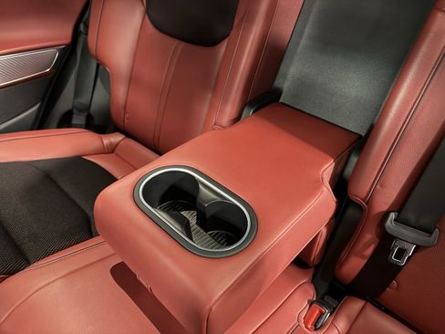 Used 2024 Genesis GV70 2.5T Sport Prestige w/ Sport Prestige Package image 17