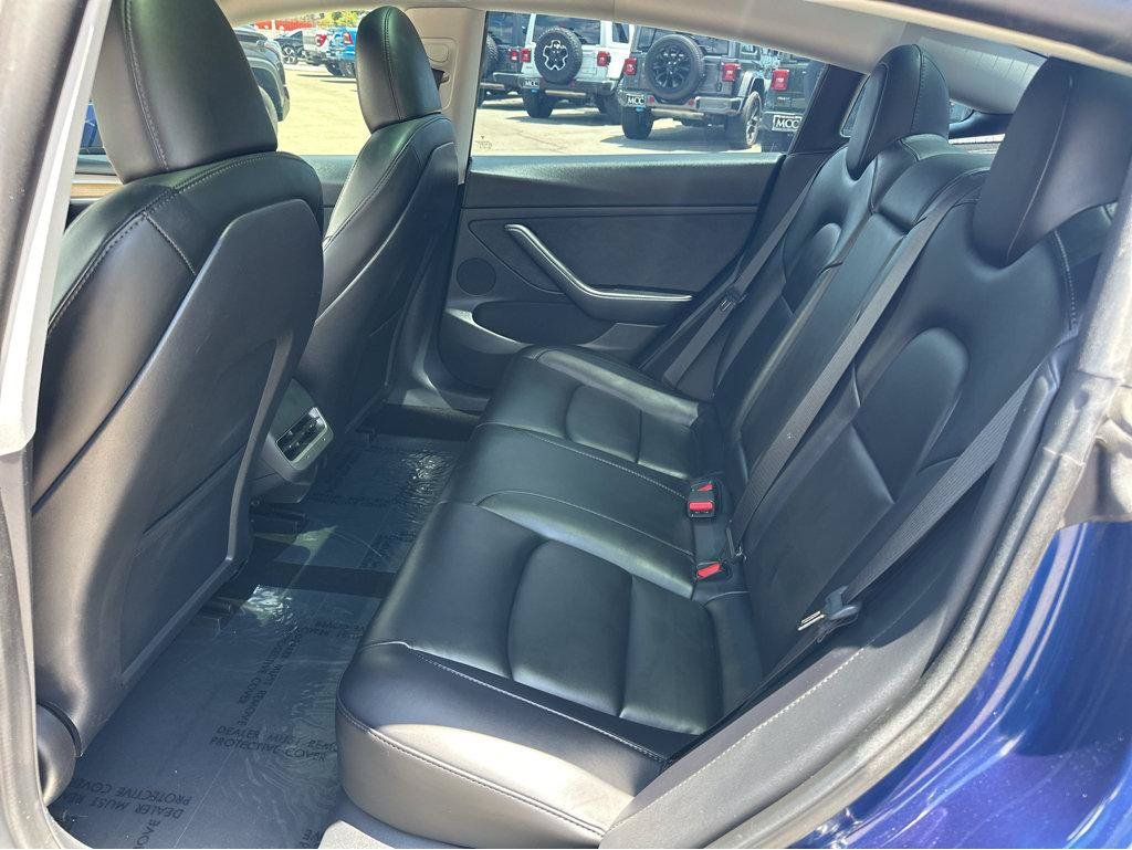 Used 2023 Tesla Model 3 Standard Range RWD image 10