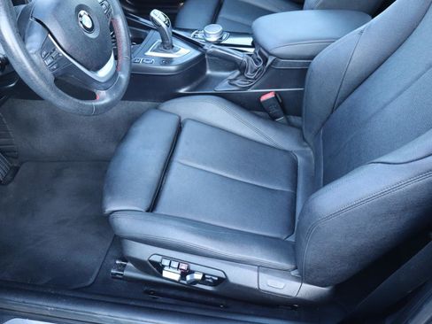 Used 2017 BMW 230i Coupe image 13