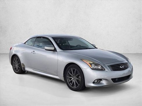 Used 2013 INFINITI G37 Convertible w/ Premium Pkg RWD image 3