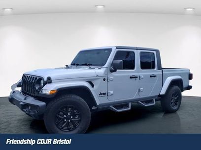 Used 2022 Jeep Gladiator Sport