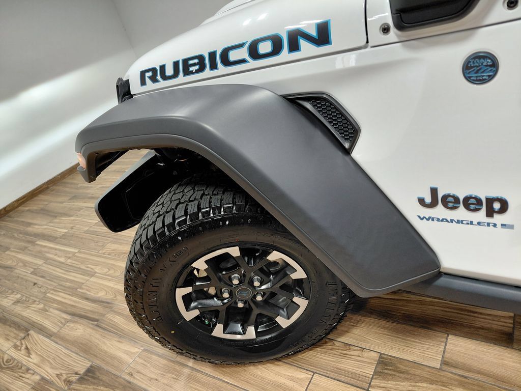 Certified 2024 Jeep Wrangler Unlimited Rubicon 4xe AWD/4WD image 22