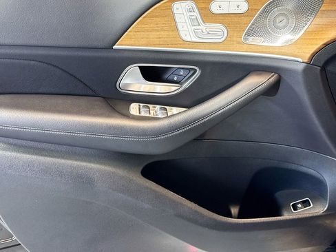 Used 2022 Mercedes-Benz GLE 350 GLE 350 4MATIC SUV w/ Premium Package image 17