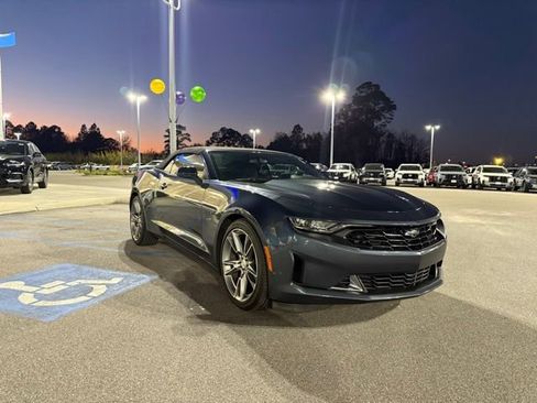 Used 2019 Chevrolet Camaro LT w/ RS Package image 5