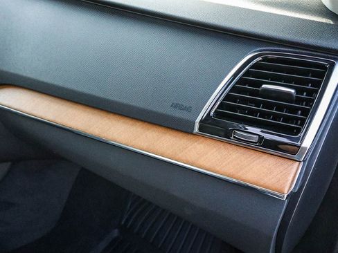 Used 2023 Volvo XC90 B5 Plus w/ Protection Package Premier image 19