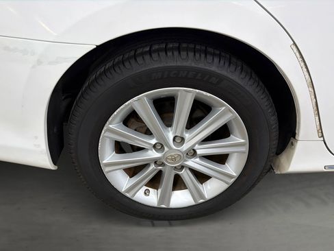 Used 2013 Toyota Camry XLE FWD image 46