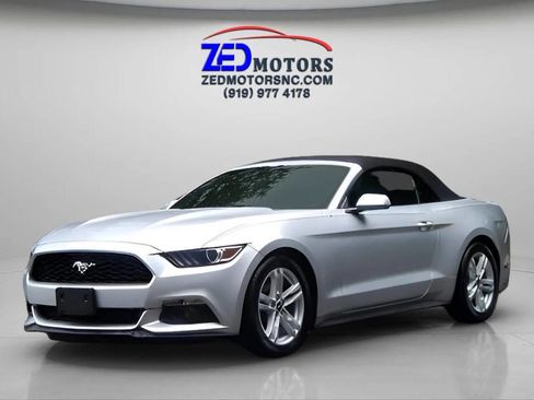 Used 2015 Ford Mustang Premium image 1