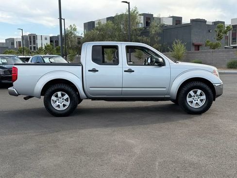 Used 2007 Nissan Frontier SE w/ SE Value Truck Pkg RWD image 7