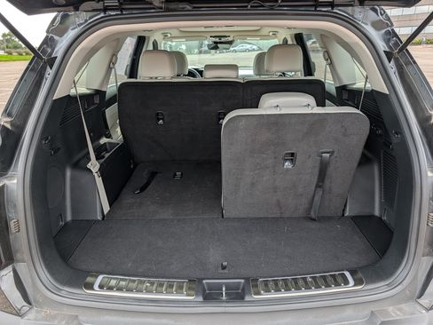 Certified 2023 Kia Sorento S w/ Panoramic Sunroof Package AWD/4WD image 18