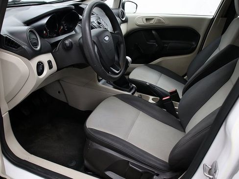 Used 2012 Ford Fiesta S image 10