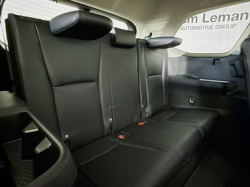 Used 2025 Toyota Grand Highlander AWD image 28