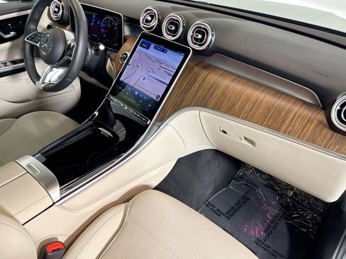 Used 2026 Mercedes-Benz GLC 300 image 28