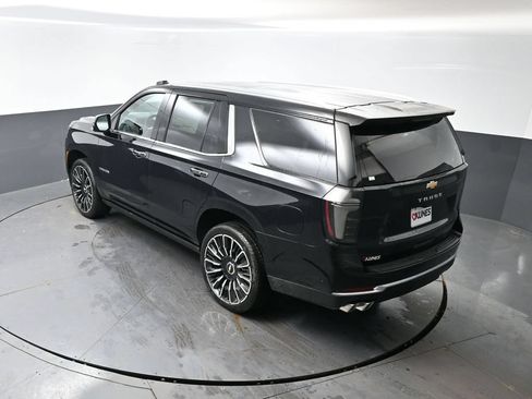 New 2026 Chevrolet Tahoe High Country AWD/4WD image 40