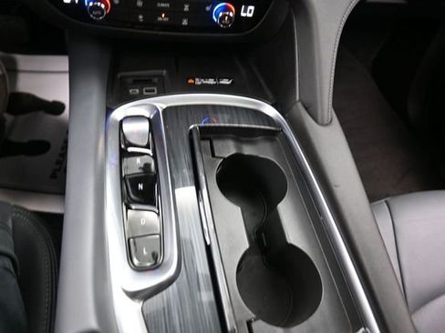 Certified 2023 Buick Enclave Essence w/ Experience Buick Package FWD image 11