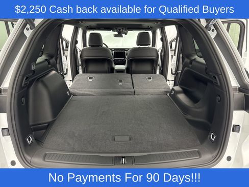 New 2025 Jeep Grand Cherokee Altitude AWD/4WD image 40