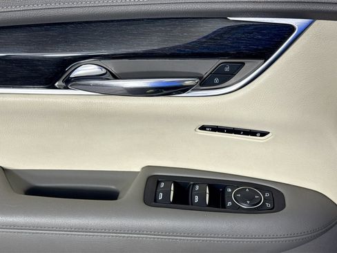 Used 2020 Cadillac XT6 Premium Luxury image 22