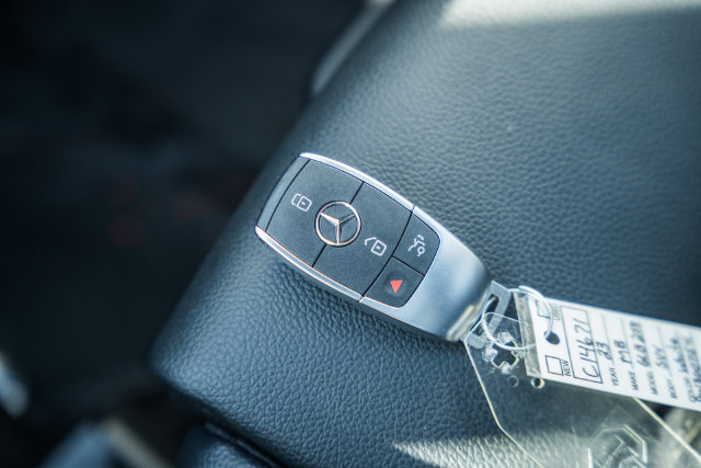 Certified 2023 Mercedes-Benz GLB 250 4MATIC w/ Premium Package image 47