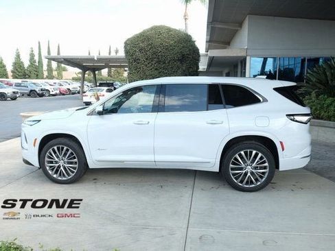 New 2026 Buick Enclave Avenir w/ Super Cruise Package image 5