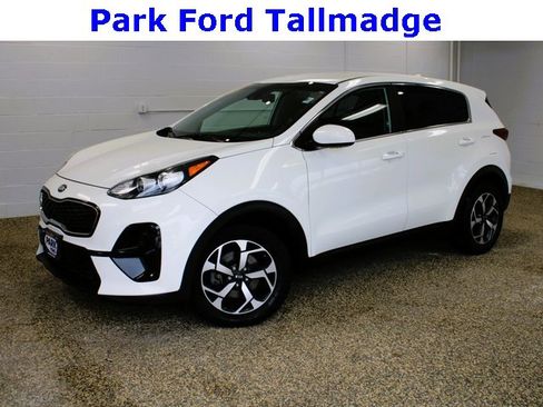 Used 2020 Kia Sportage LX image 1