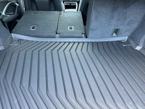 Used 2025 Audi Q5 Premium w/ Convenience Package image 15