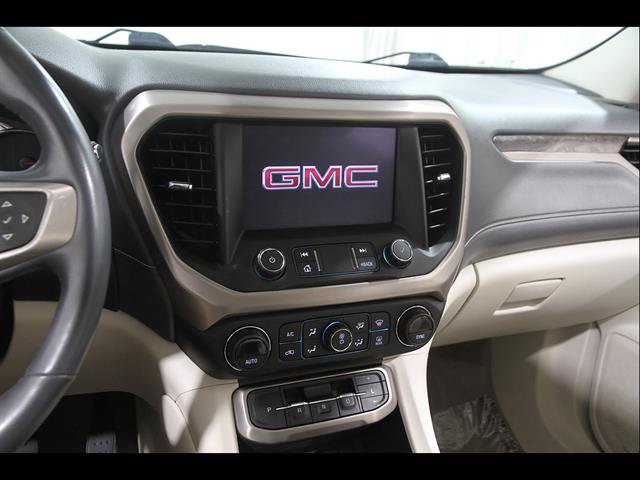 Used 2021 GMC Acadia Denali w/ Denali Ultimate Package AWD/4WD image 9