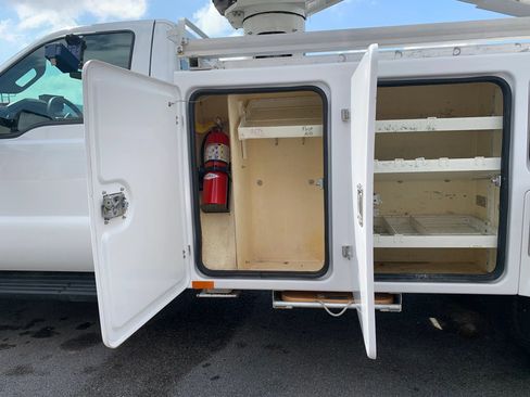 Used 2012 Ford F550 4x4 Regular Cab Super Duty w/ Payload Upgrade Pkg image 25