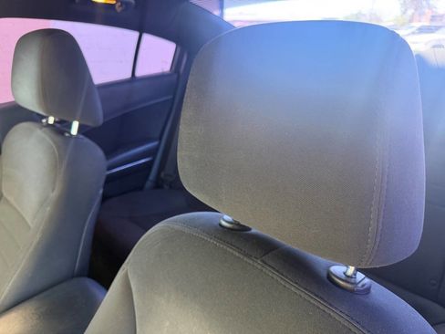 Used 2012 Dodge Charger SE RWD image 9
