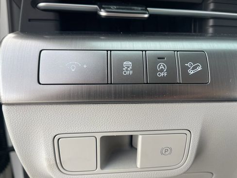 New 2026 Hyundai Kona SE image 17