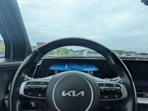 Used 2023 Kia Sportage SX FWD image 29