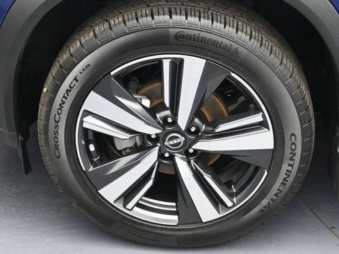 Used 2023 Nissan Rogue SL AWD/4WD image 7