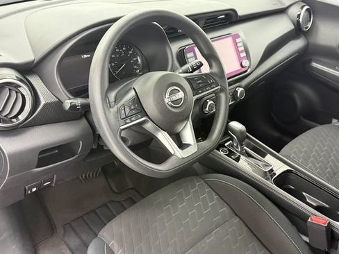 Used 2023 Nissan Kicks SV FWD image 8