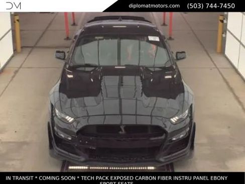 Used 2022 Ford Mustang Shelby GT500 w/ Technology Package RWD image 2